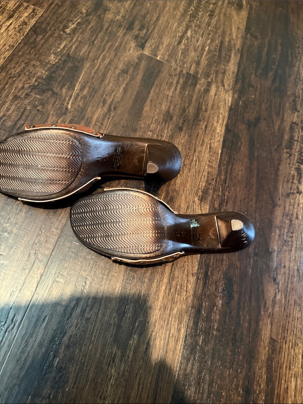New-made in Italy  Brown Snake-Print Slide Heels - Picture 6 of 7